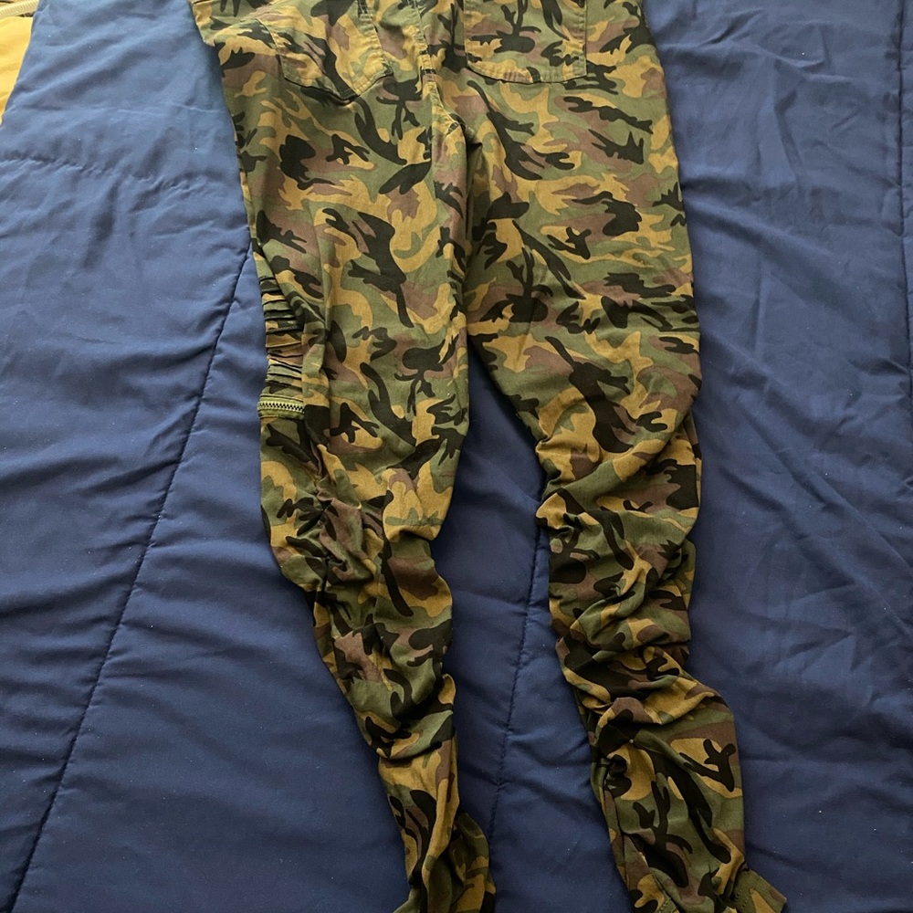 Army fatigue pants